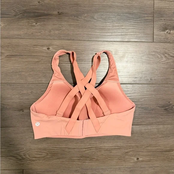 Energy Bra - Lululemon - Picture 2 of 6